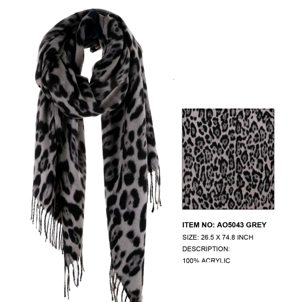 🍂NWT-Black Leopard Print Scarf🍂